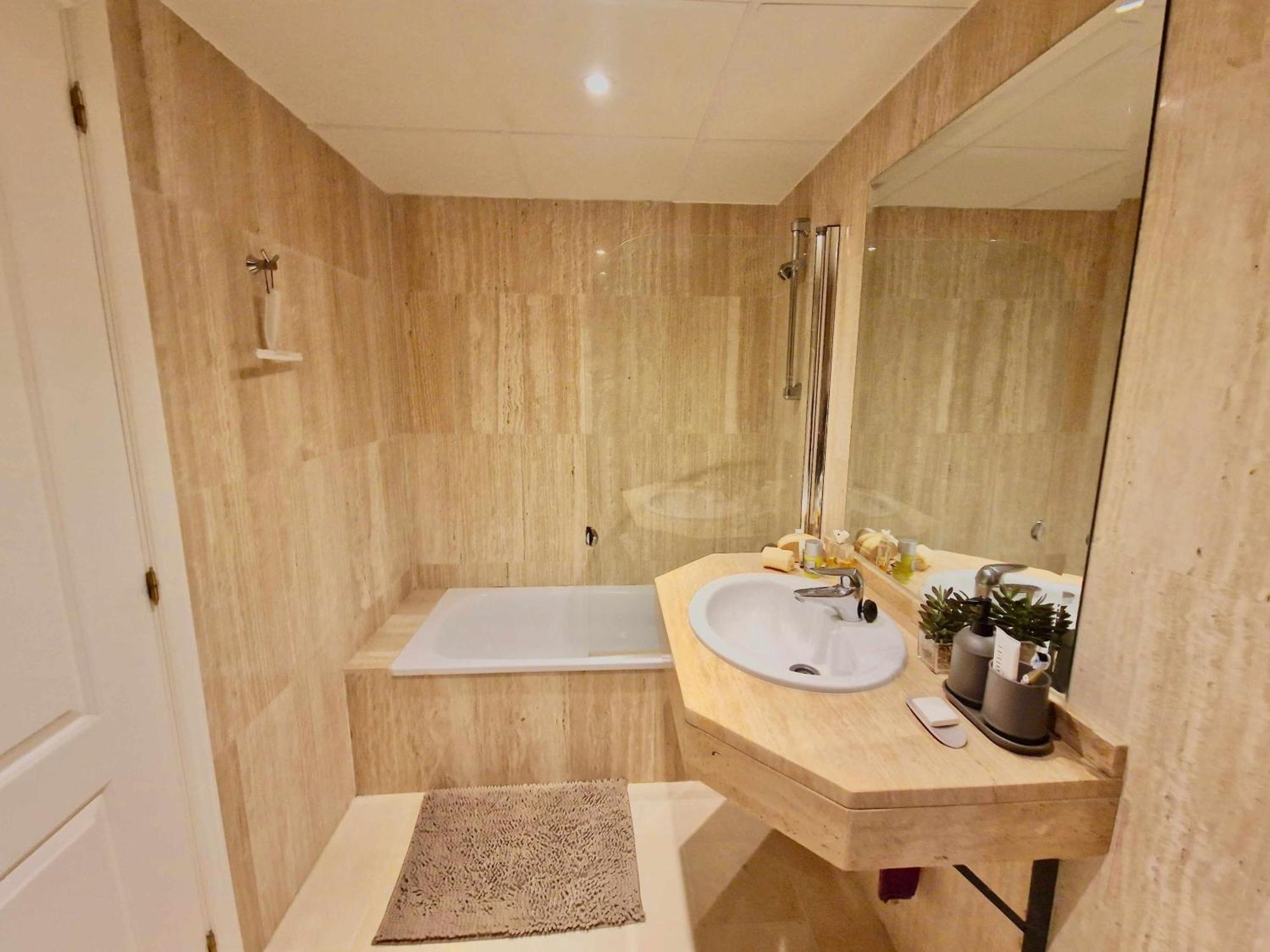 Appartement Sr Santa Maria Golf Marbella With Sea Views Extérieur photo